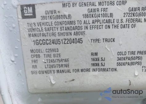 2001 Chevrolet Silverado 2500 z USA, uszkodzony, nr VIN 1GCGC24U51Z204045